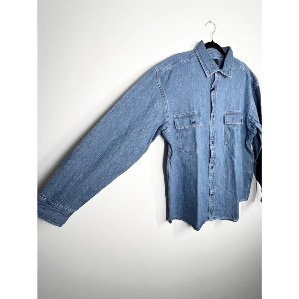 NWT Banana Republic Two Pocket Denim Relaxed Fit Button Down Overshirt Large